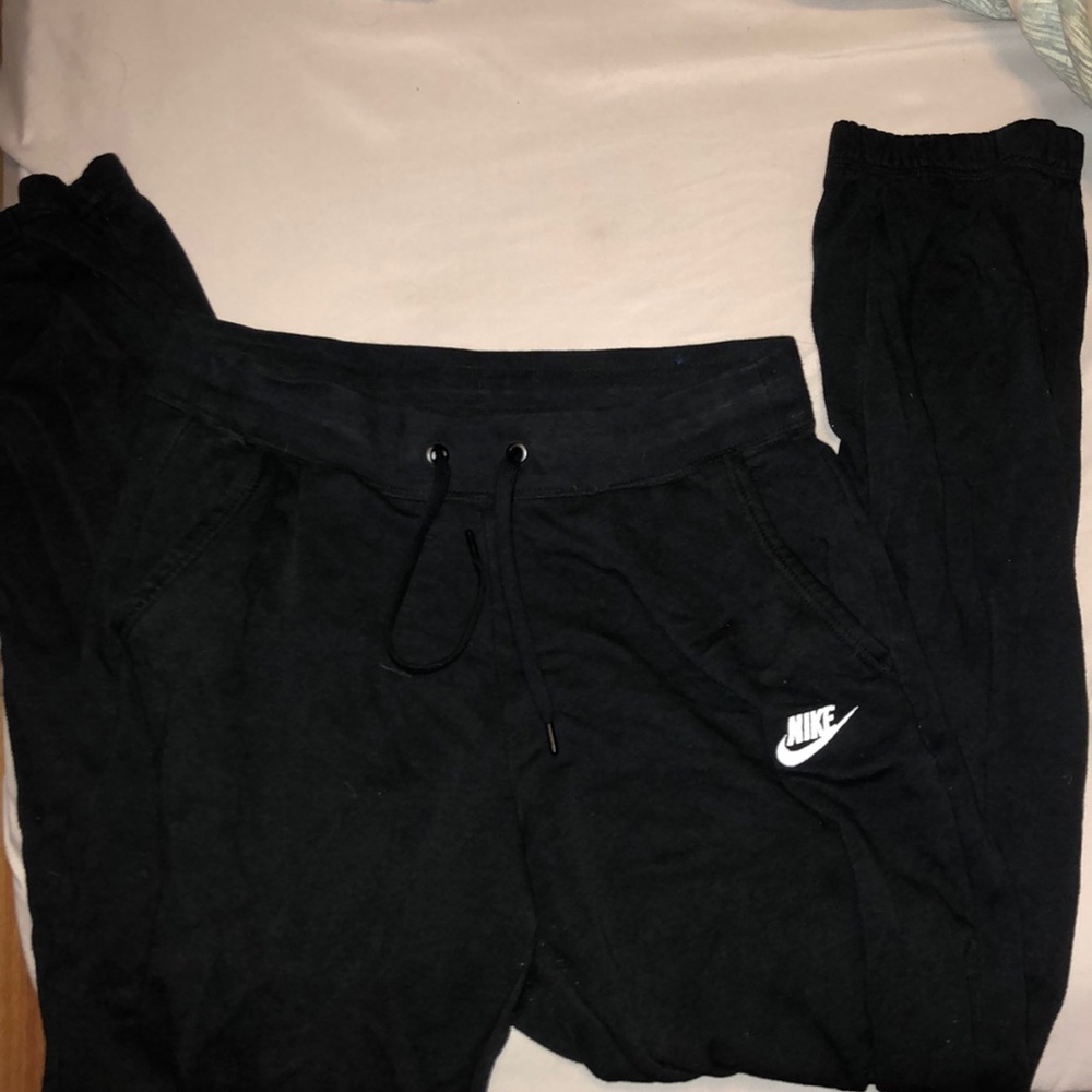 Black nike joggers